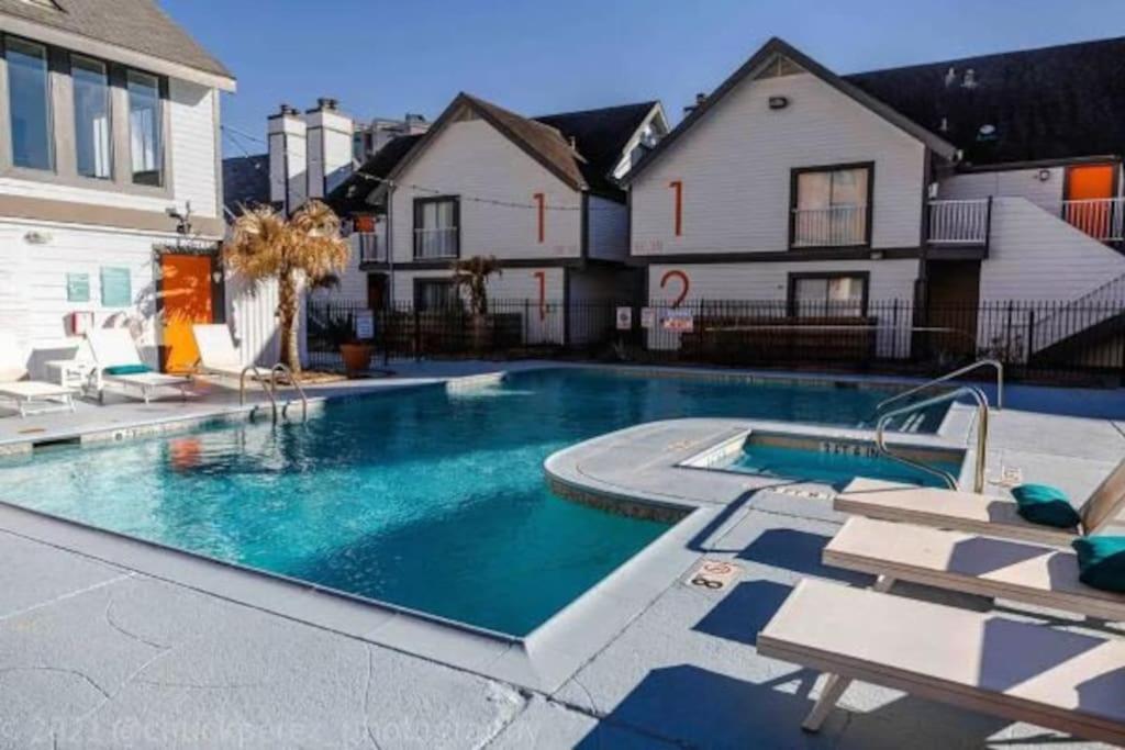 Lux Suite /King Bed /Free Parking/Pool/First Floor Houston Exterior foto